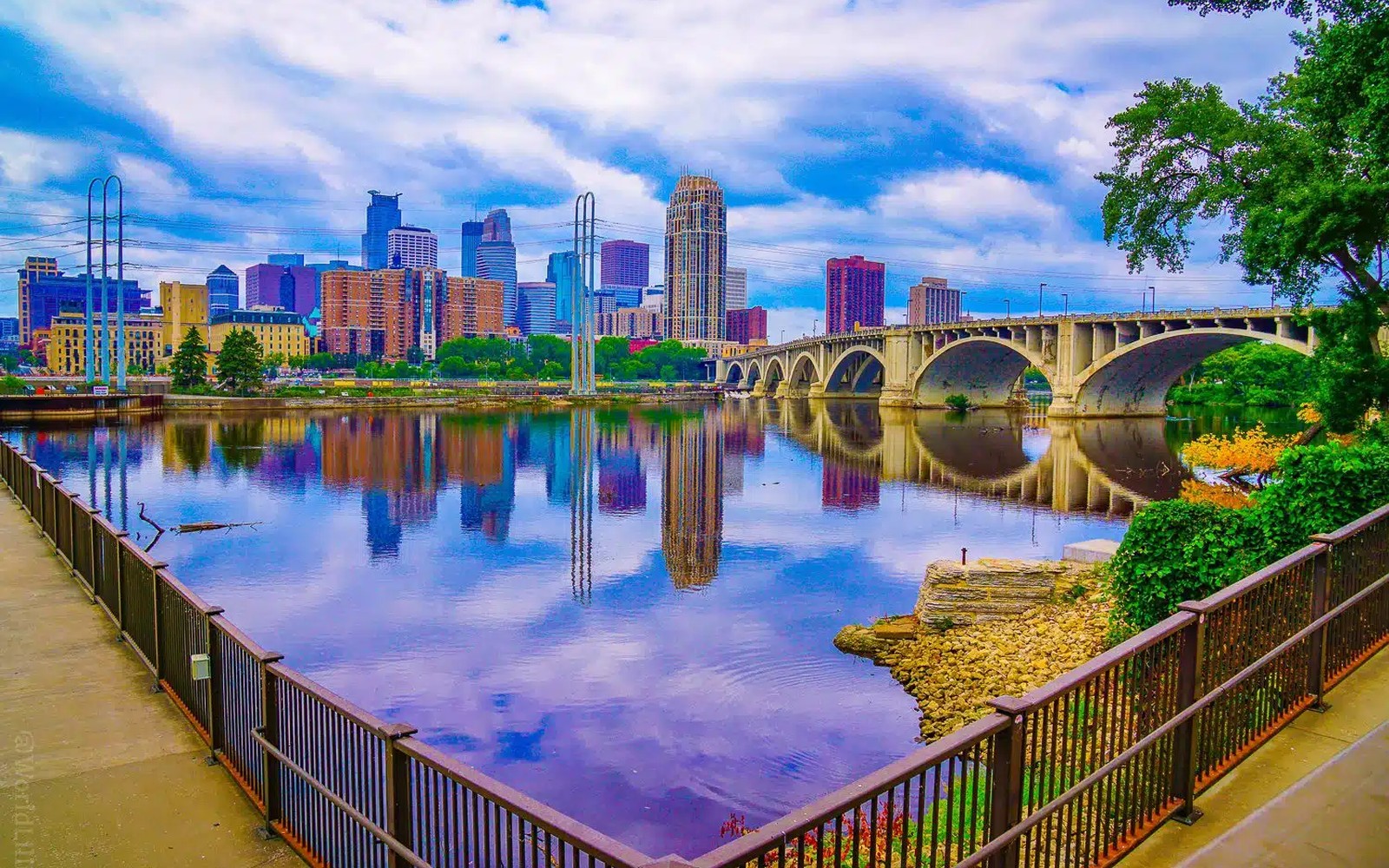 Equipment Refinancing in Minneapolis, MN